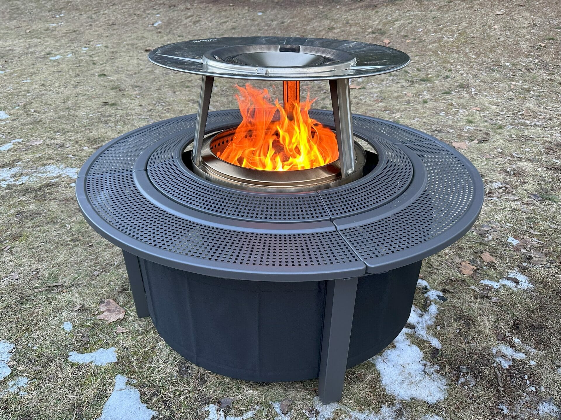 Solo Stove Fire Pit Surround is Our Favorite Accessory - CookOut News ...