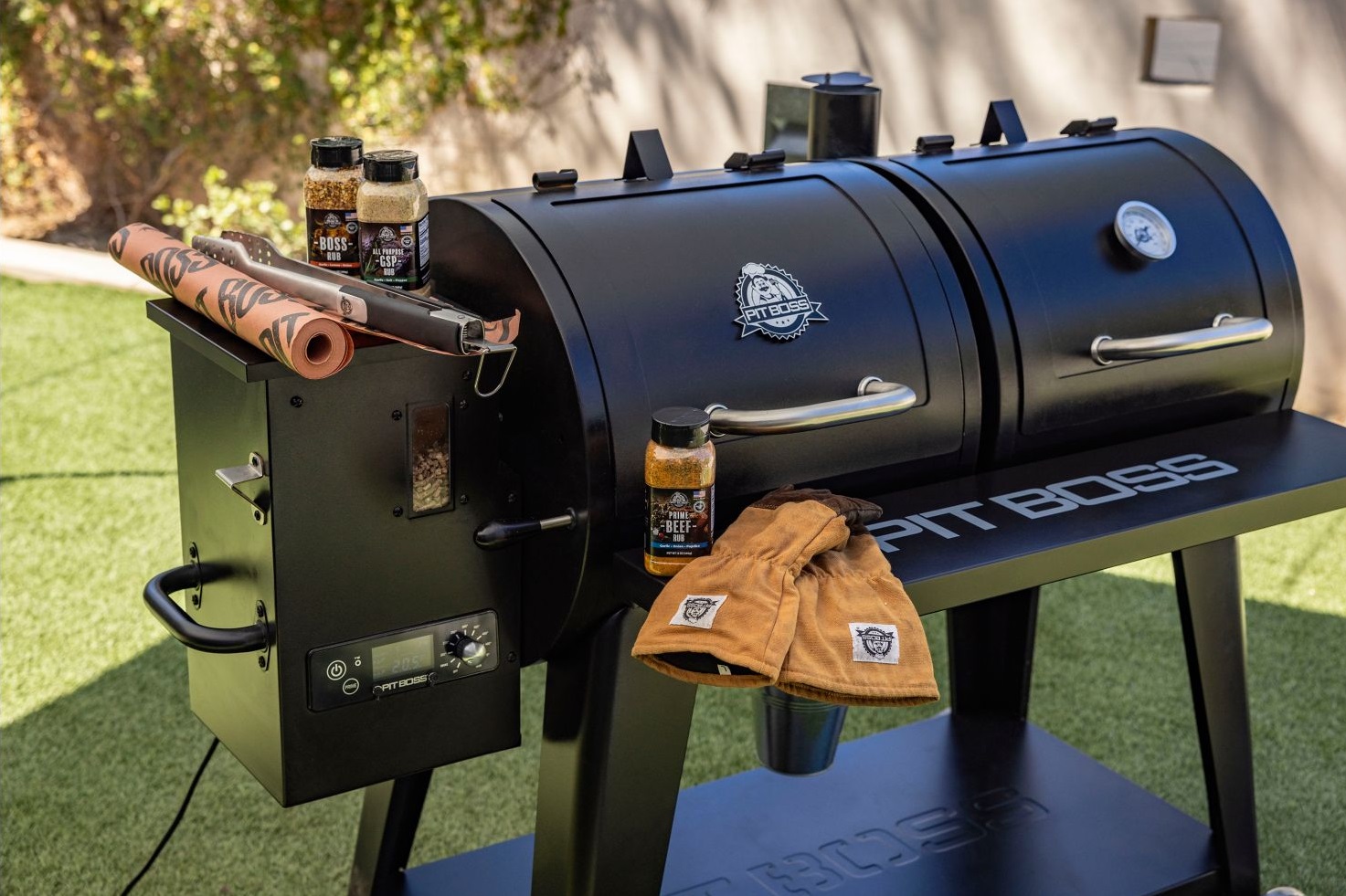 The Pit Boss 1230 Charcoal Pellet Combo Grill is Released - CookOut News