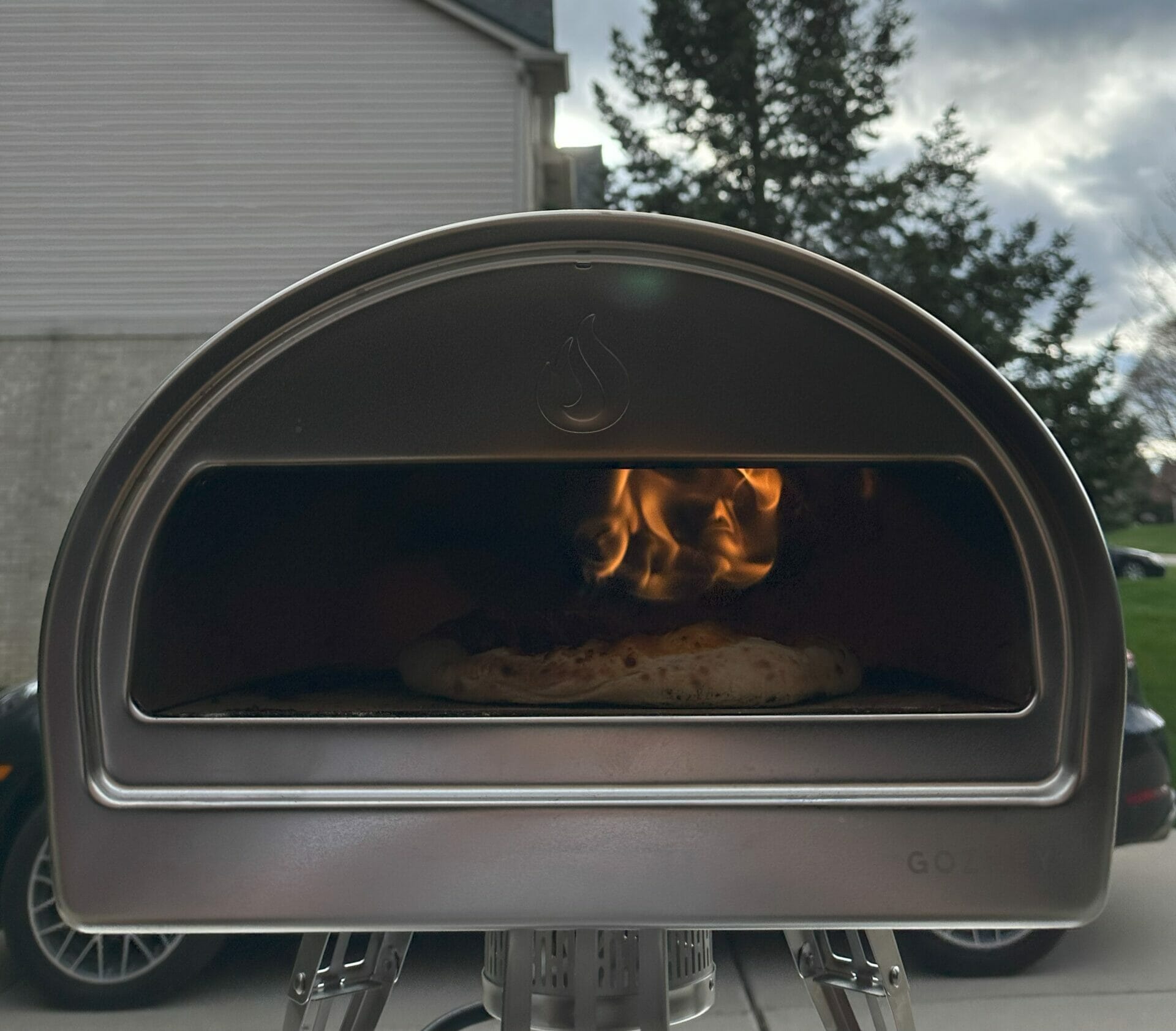 Gozney Roccbox Pizza Oven Review - It's Great, But Can It Beat Ooni 