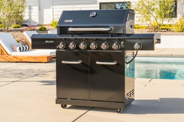 Nexgrill Deluxe 7-Burner Gas Grill - Costco Exclusive