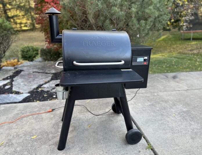 Traeger Pro 575 Warming Up