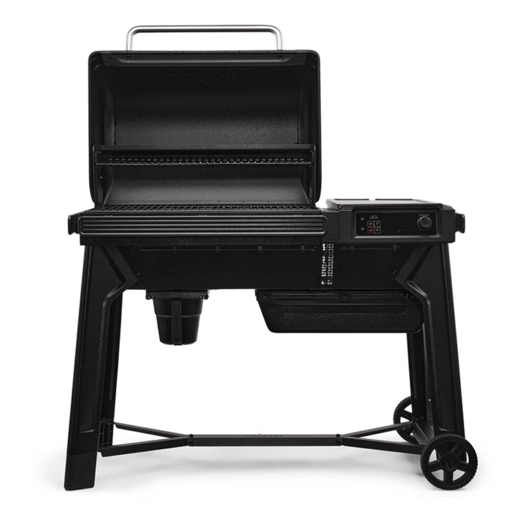 Traeger Woodridge Product Image Lid Open