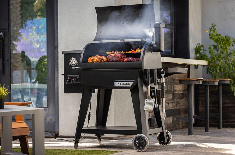 Pit Boss 850 DX Series Pellet Grill